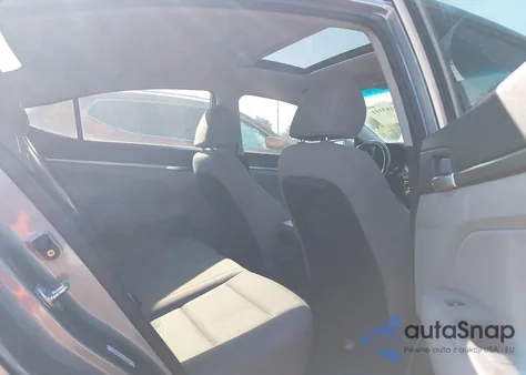 2019 Hyundai Elantra Value Edition z USA, uszkodzony, nr VIN KMHD84LF2KU816541